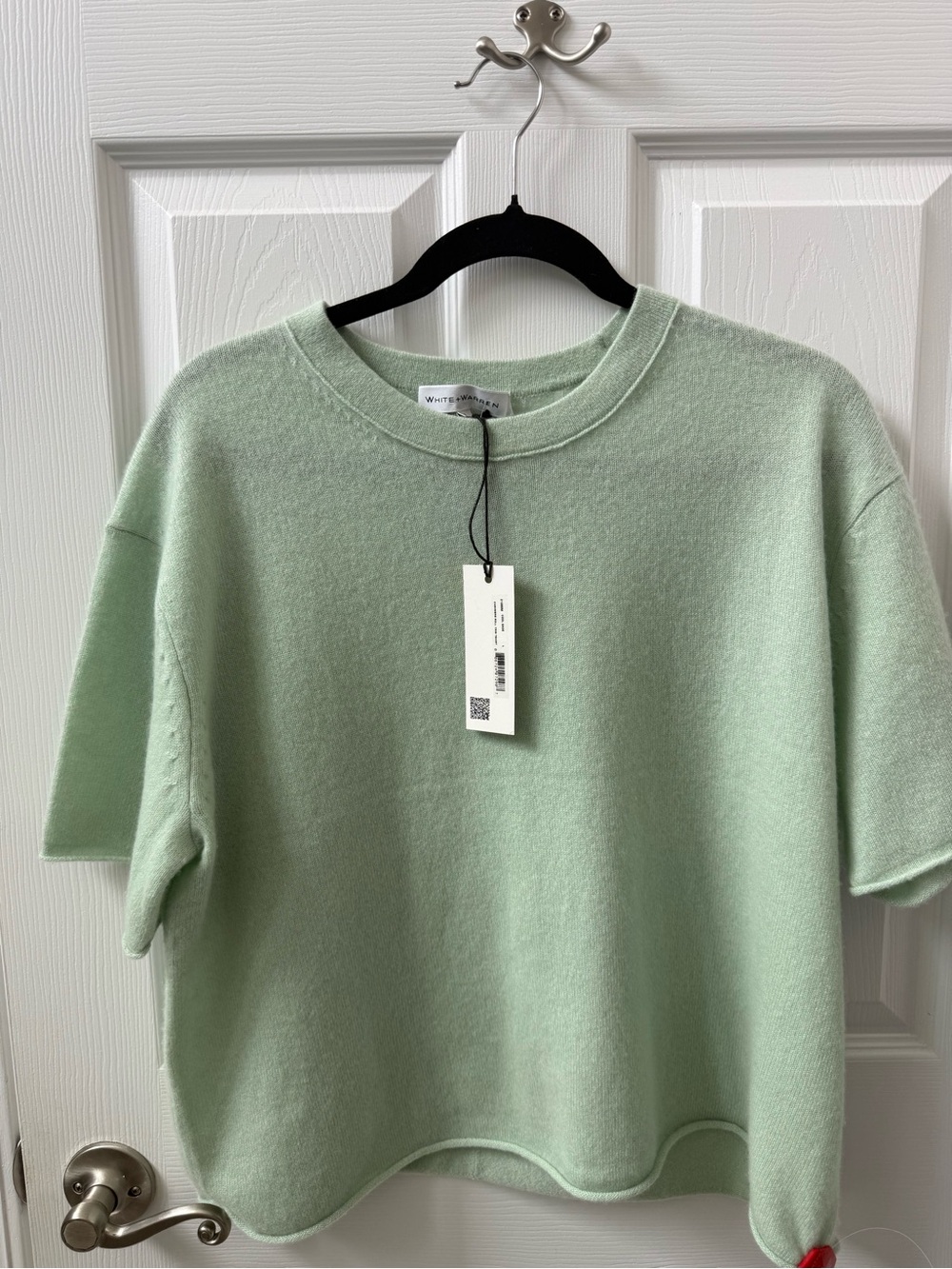 New! White + Warren cashmere roll trim t -shirt in Cool Sage